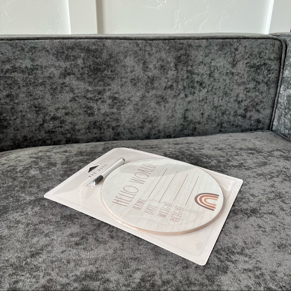 NWT Rae Dunn ‘Hello World’ Birth Announcement Board - Picture 3 of 6